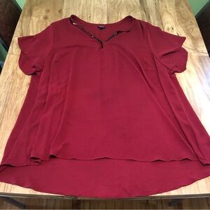 Torrid Red Sequin V-Neck Lightweight Short Sleeve Top Shirt Womens Size 4